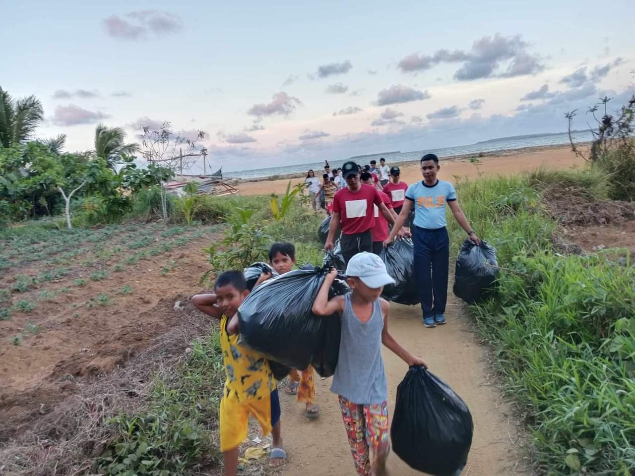 Pagsali Sa Clean Up Drive KKDAT, nakilahok sa Clean-up Drive