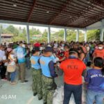Pamamahagi ng relief goods mula sa GMA Kapuso Foundation, tulong-tulong na isinakatuparan ng PCG, PNP at DSWD sa Albay