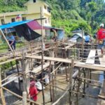 PNP at komunidad, nagtulungan sa Phase 2 construction ng Barangay Health Clinic sa Hungduan, Ifugao