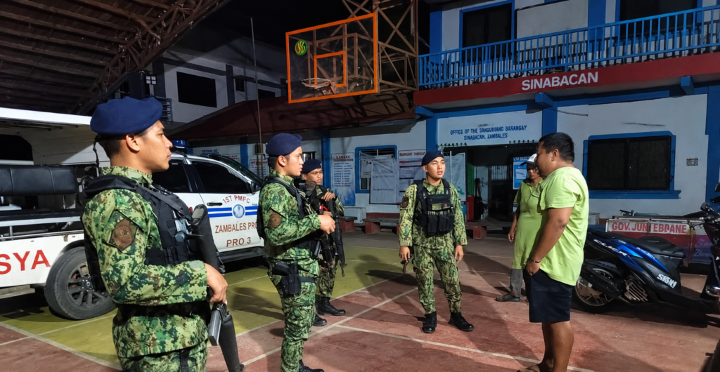 Nighttime-Courtyard-Security-Briefing